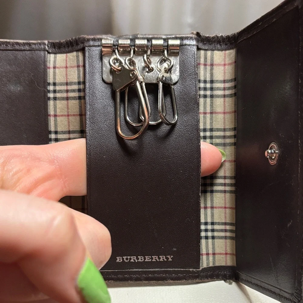 Vintage Burberry Brown Canvas Key Holder - Picture 10 of 10